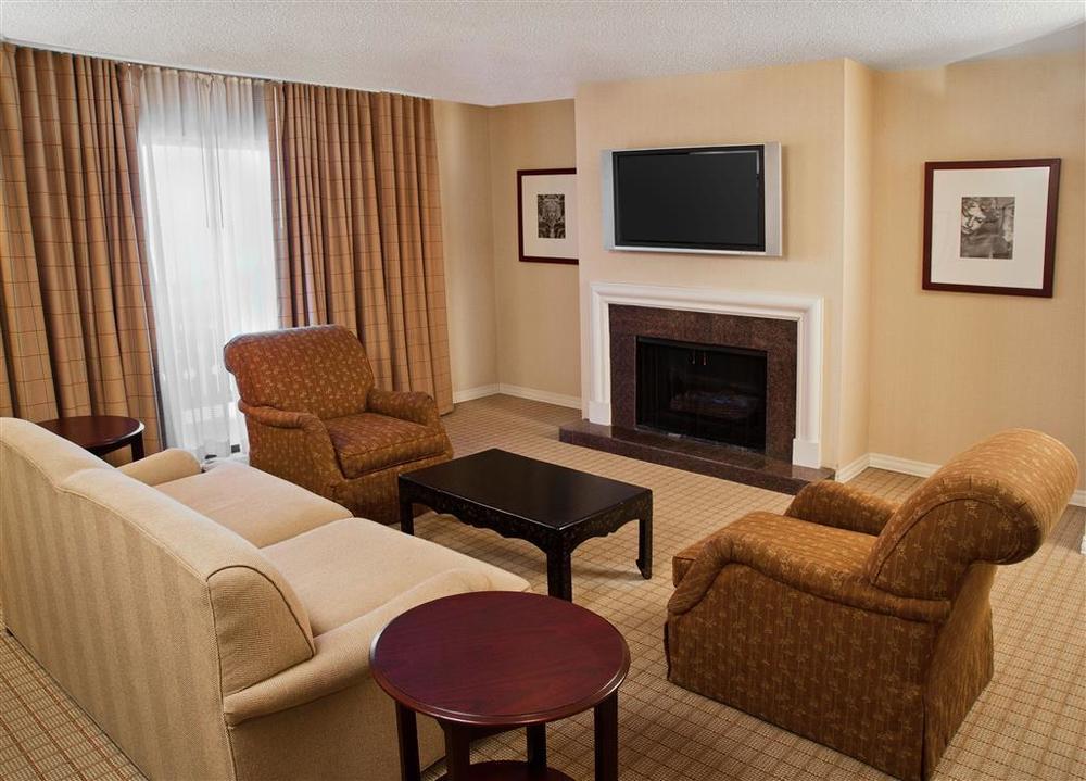 Sheraton Westport Lakeside Chalet Maryland Heights Interior foto