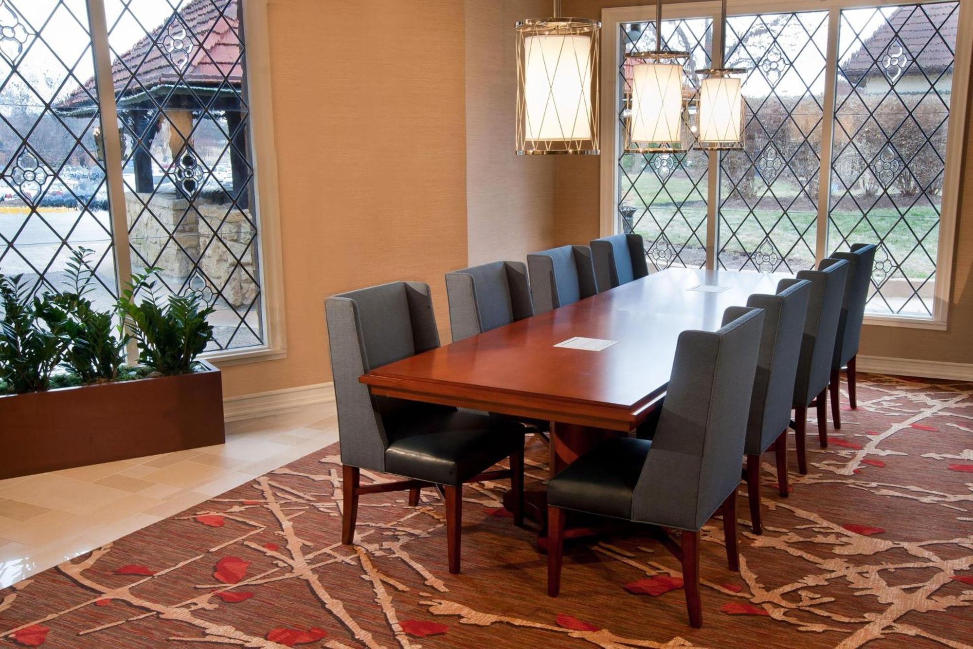 Sheraton Westport Lakeside Chalet Maryland Heights Bagian luar foto