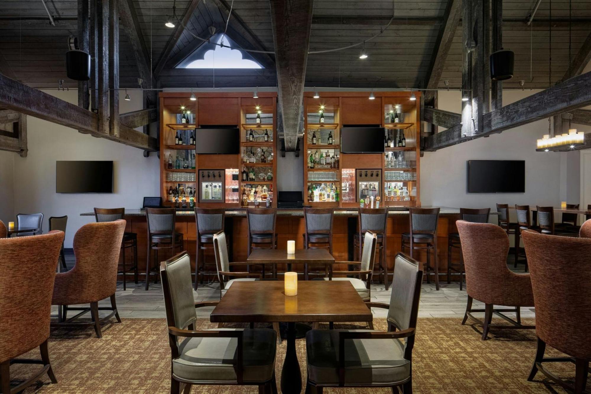 Sheraton Westport Lakeside Chalet Maryland Heights Bagian luar foto