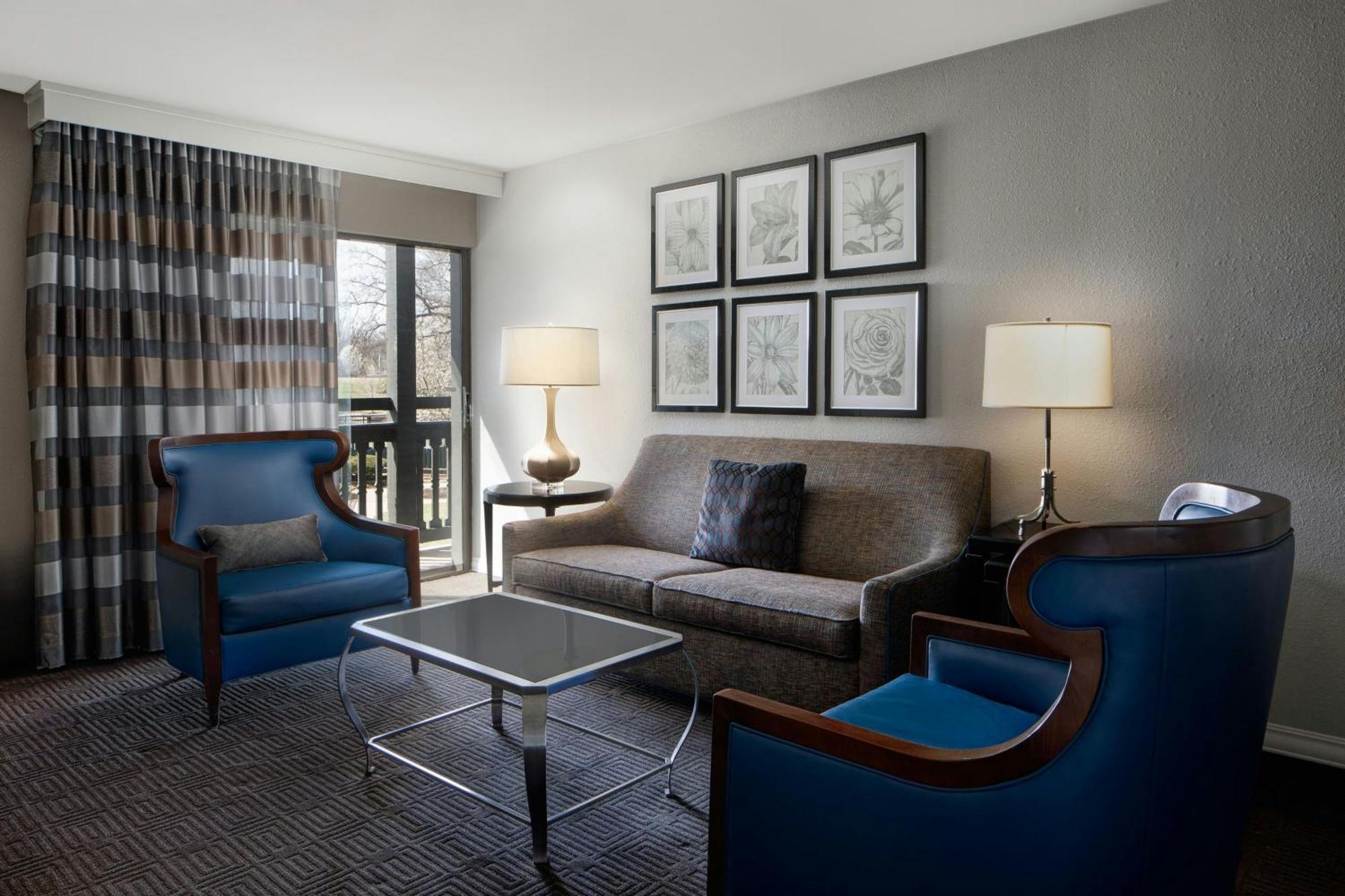 Sheraton Westport Lakeside Chalet Maryland Heights Bagian luar foto