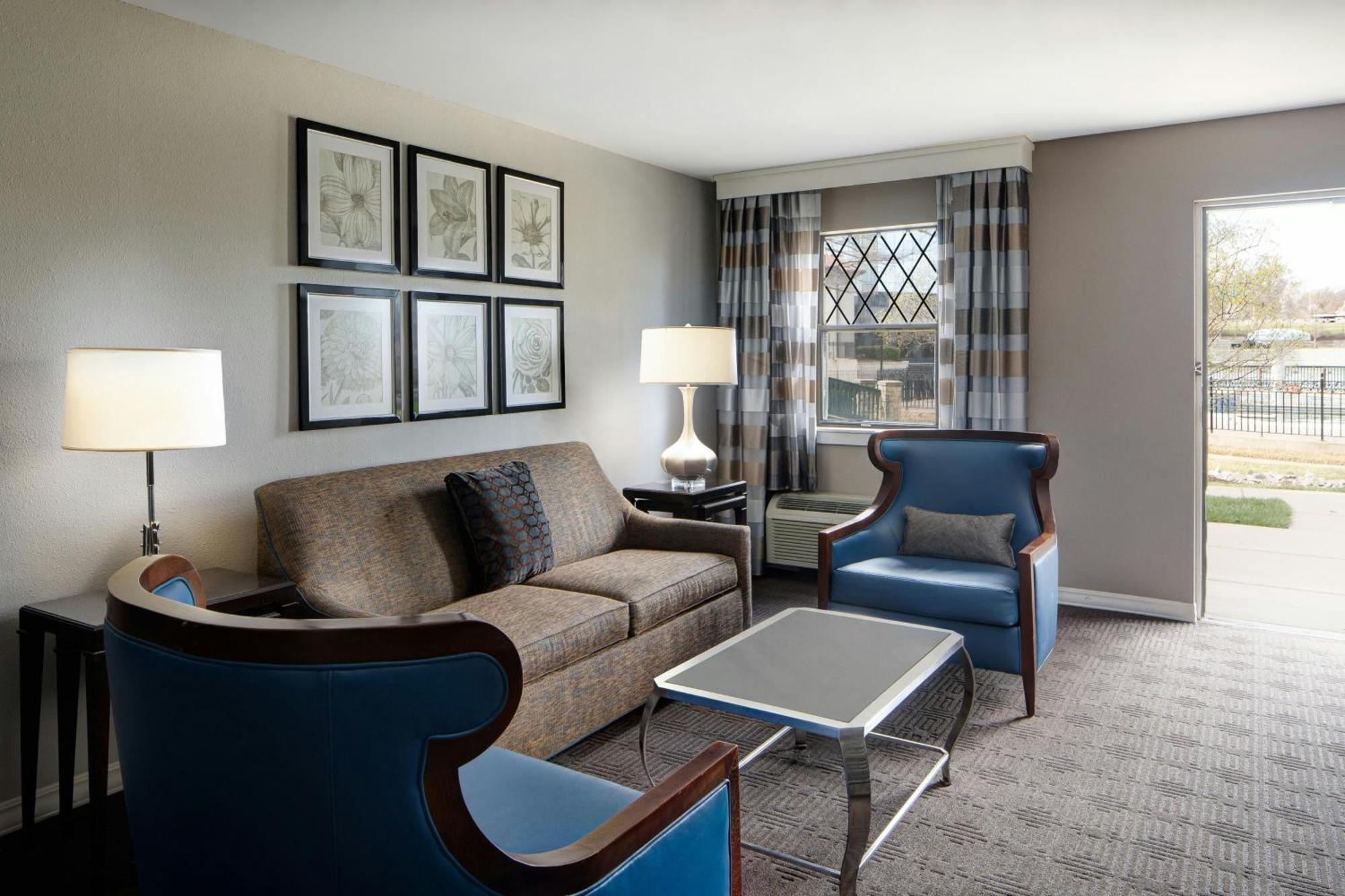 Sheraton Westport Lakeside Chalet Maryland Heights Bagian luar foto