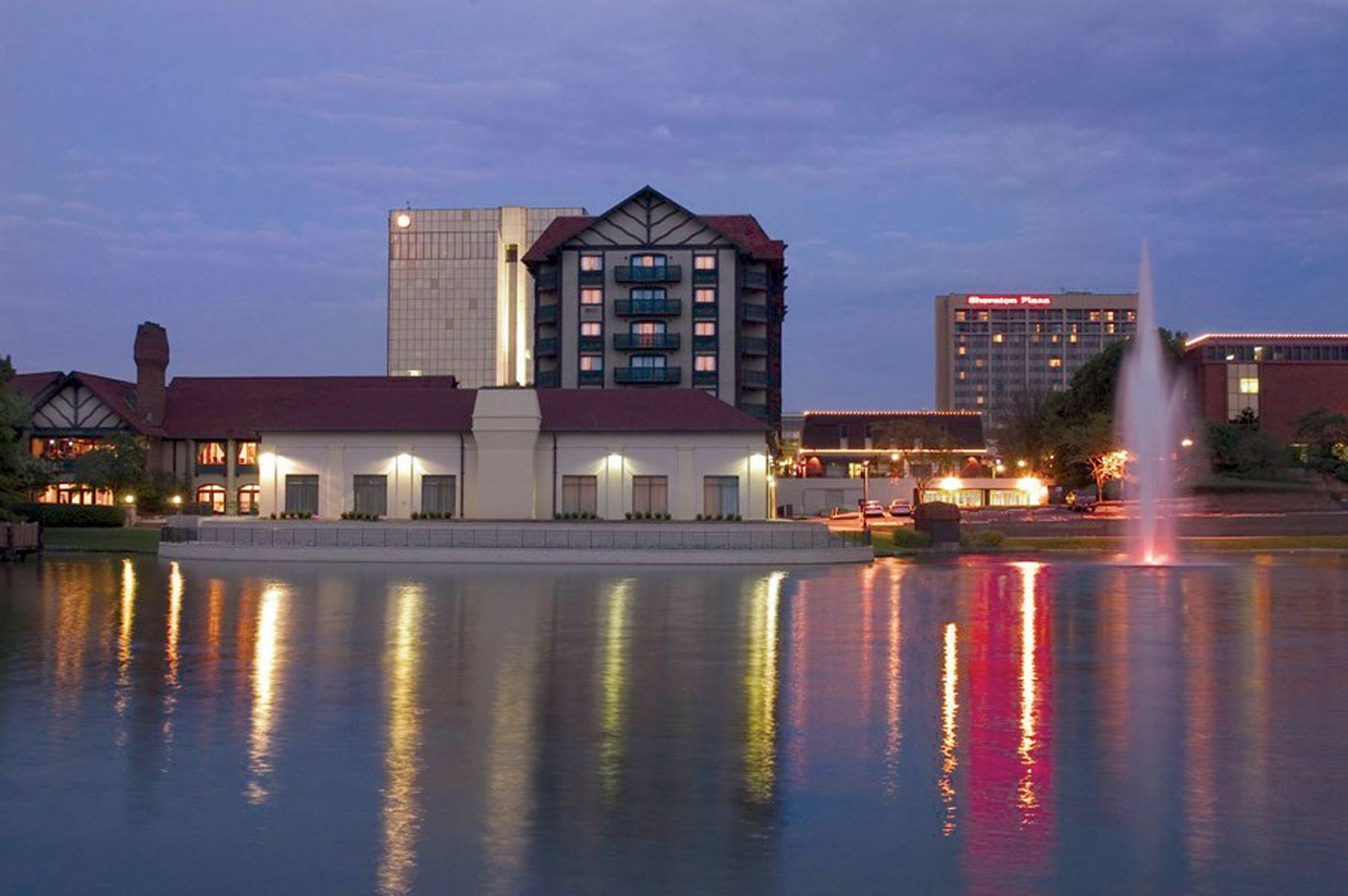 Sheraton Westport Lakeside Chalet Maryland Heights Bagian luar foto